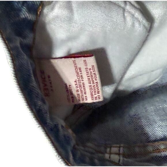 Revice 26 Light Wash Denim Cut Offs Jean Shorts Butt Rip 3 Inseam Button Fly - Picture 6 of 7